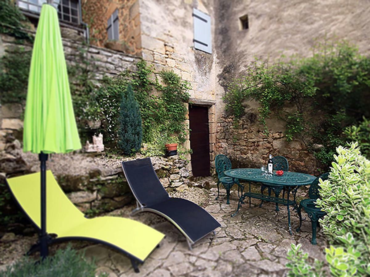 Au Coeur De Beynac, Une Maison De Caractere Avec Jardin Terrasse Luaran gambar